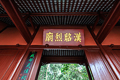 三下悠亚电影,奇幻电影世界，导演你的传奇之旅-2