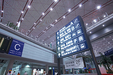 男女下面进进出出,时空穿梭，爱恨交织，游戏新体验-2