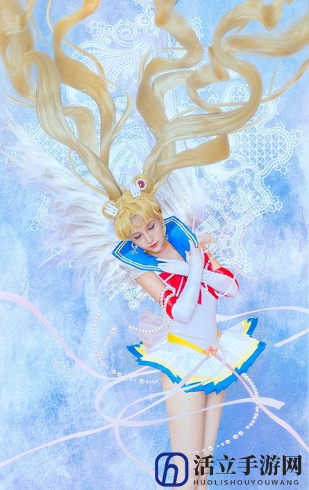 美国妹Cos《美少女战士》水冰月 颜值高画面唯美