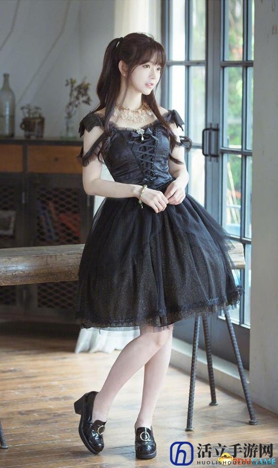 韩国第一美少女Yurisa美照 暗黑风格的哥特式萝莉