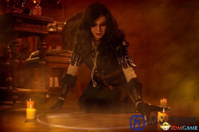 俄罗斯美女神还原Cos美图合集 前凸后翘身材火辣